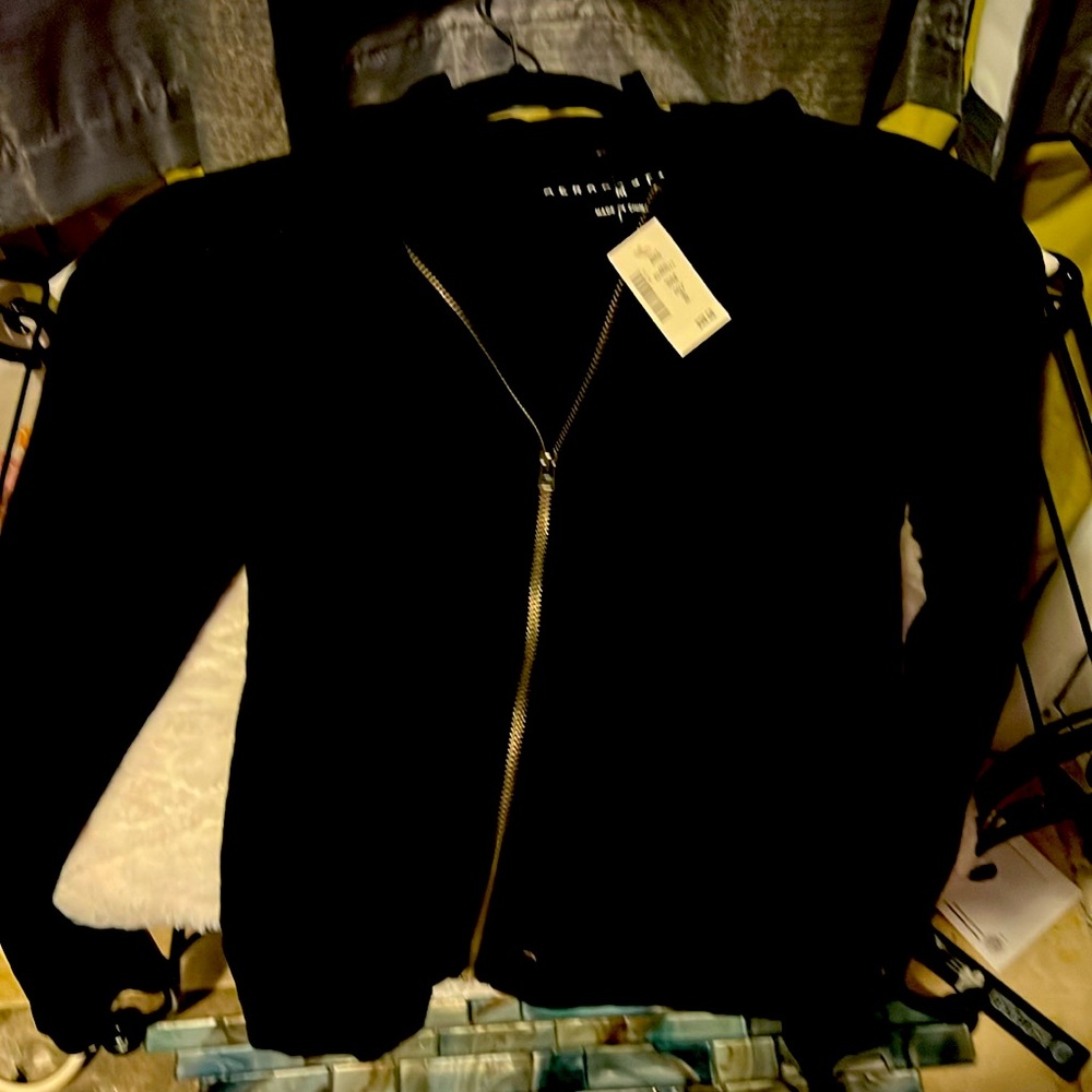 Aeropostale black zip up jacket
